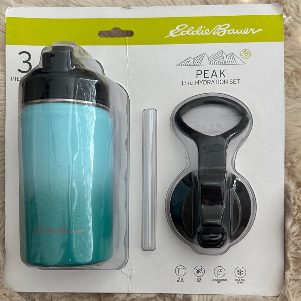 Eddie Bauer Aqua and Black Hydration Set